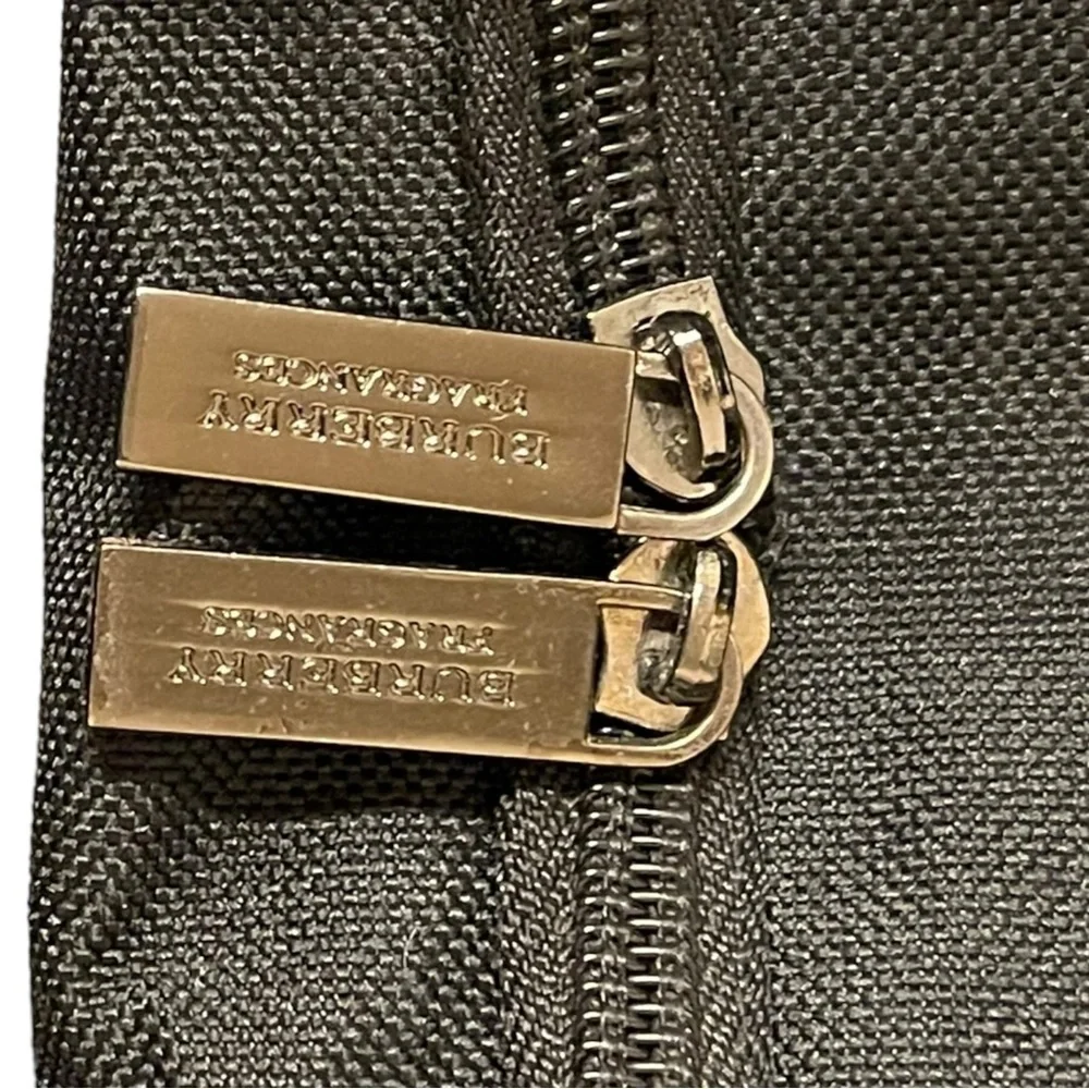 BURBERRY Fragrances Weekender Duffle Bag Black Signature Handles Shoulder Strap - Picture 8 of 13